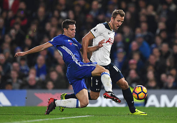 间的冲突不 间的冲突不