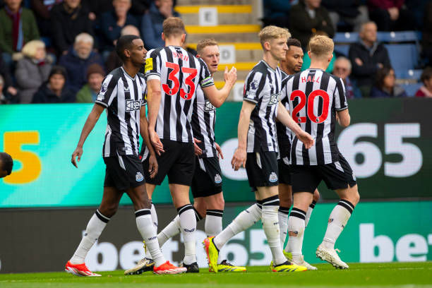 利拉德討論五分鐘內未出手情況 強調需要找到平衡點 這五分鐘時間很快流逝.